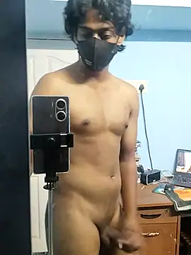 Snapshot of Igcholebhature_lovee chatting on April 2026 11:59:02 AM Igcholebhature lovee online show from April 2026 11:59:02 AM