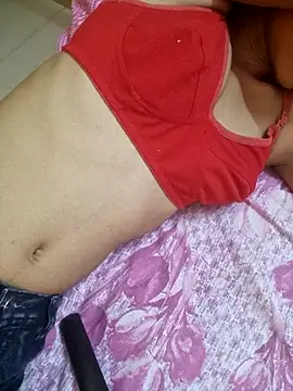 Curvy Amyra online show from May 2026 06:55:01 AM