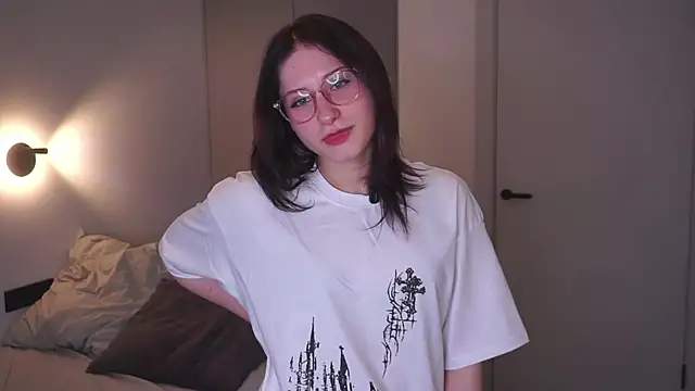 Snapshot of CindieArning chatting on March 2026 06:31:01 PM CindieArning online show from March 2026 06:31:01 PM