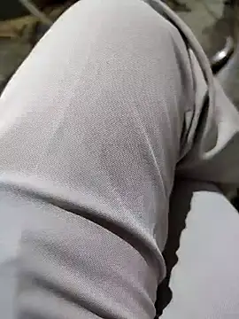 Snapshot of roselover2222 chatting on April 2026 08:04:02 PM roselover2222 online show from April 2026 08:04:02 PM