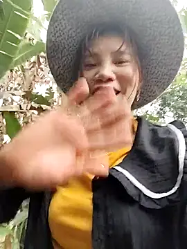 Ruby Lucy online show from March 2026 12:33:01 AM