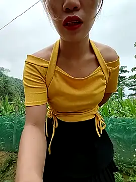Ruby Lucy online show from April 2026 12:13:01 AM