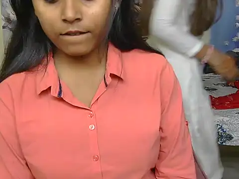 hoty-pinka online show from March 2026 05:51:02 AM