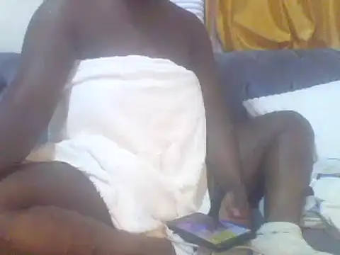 Snapshot of Likhona02 chatting on April 2026 09:29:01 PM Likhona02 online show from April 2026 09:29:01 PM