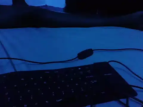 Tiny2453 online show from March 2026 08:46:01 PM