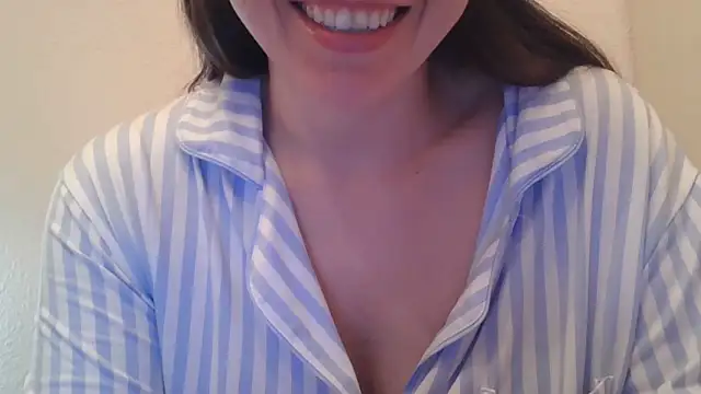 Snapshot of mery_lou20252 chatting on June 2026 06:51:01 PM mery lou20252 online show from June 2026 06:51:01 PM