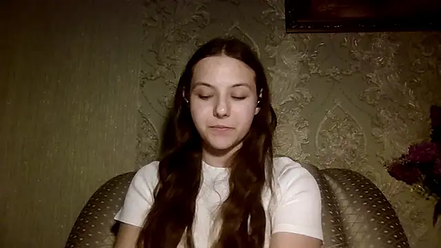  Yuni online show from April 2026 04:35:01 PM