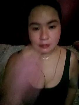 Amazingurlx online show from April 2026 07:37:02 AM