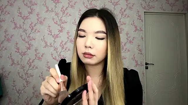 MadeleneStoesz online show from March 2026 05:40:01 AM