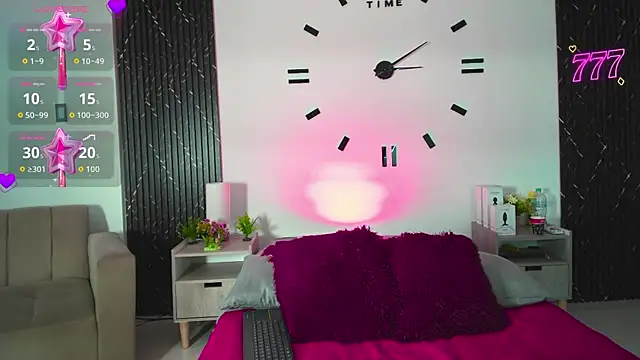 aurora petitee online show from May 2026 01:14:01 PM
