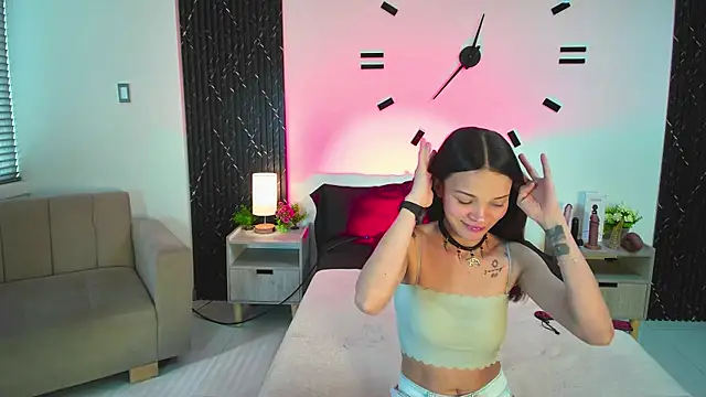 aurora petitee online show from April 2026 01:12:02 PM