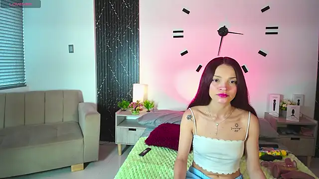 aurora petitee online show from April 2026 01:36:01 PM