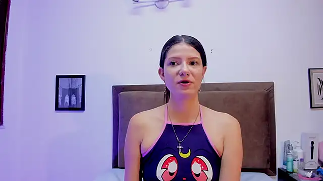 Snapshot of sofy_bonnet1 chatting on June 2026 12:06:01 PM sofy bonnet1 online show from June 2026 12:06:01 PM