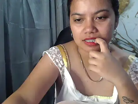 Snapshot of deseyy chatting on April 2026 06:53:02 PM deseyy online show from April 2026 06:53:02 PM