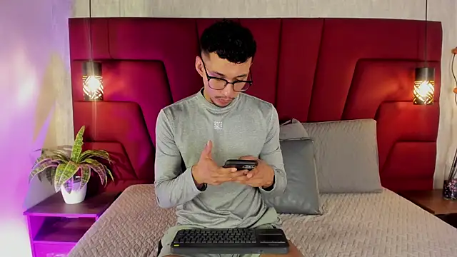 Philip collins online show from May 2026 12:32:02 PM