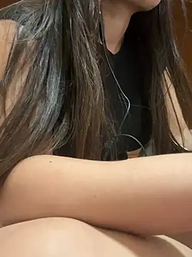 Supremegirlvibes online show from May 2026 03:06:01 PM