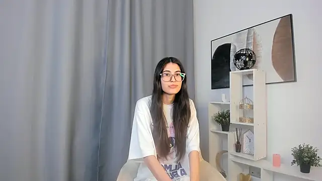 SusyRiek online show from March 2026 11:10:01 AM