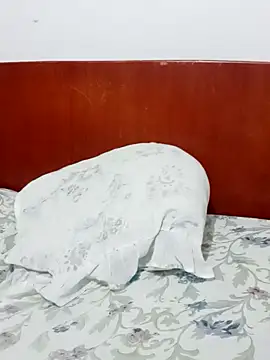 sexymomsn online show from June 2026 12:08:01 AM
