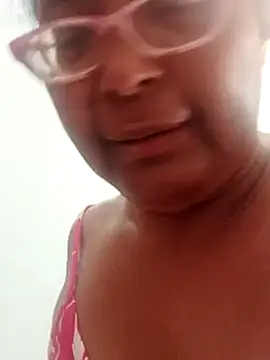 sexymomsn online show from July 2026 03:20:02 PM