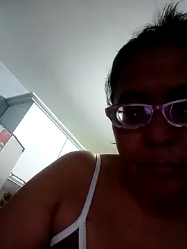 sexymomsn online show from May 2026 10:41:01 PM