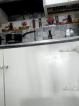 Snapshot of sexymomsn chatting on April 2026 05:29:01 PM sexymomsn online show from April 2026 05:29:01 PM