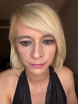 Snapshot of evaluminax chatting on March 2026 09:27:02 PM evaluminax online show from March 2026 09:27:02 PM