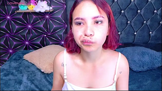 Megam white online show from April 2026 02:52:01 PM