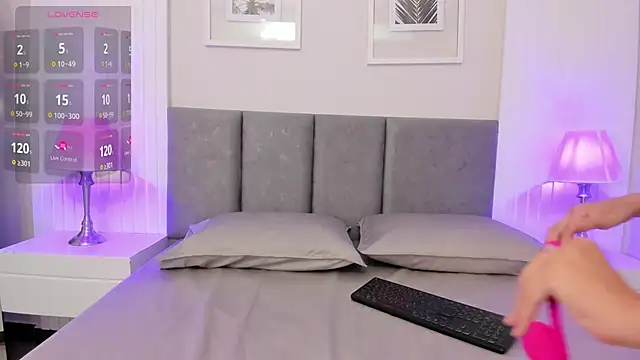 Snapshot of _yeye chatting on April 2026 12:23:01 PM yeye online show from April 2026 12:23:01 PM