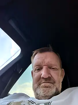 Notiesfuk online show from July 2026 07:14:01 PM