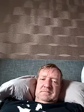 Notiesfuk online show from April 2026 12:07:02 PM