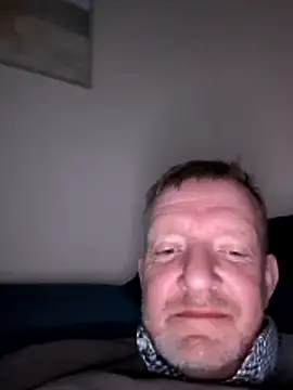 Notiesfuk online show from April 2026 09:18:02 PM