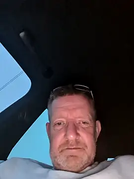 Notiesfuk online show from June 2026 09:20:01 PM