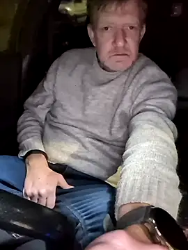 Notiesfuk online show from April 2026 09:32:01 PM