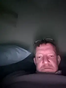 Notiesfuk online show from April 2026 09:07:01 PM