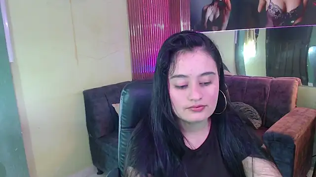 Snapshot of gabriela_tm1 chatting on May 2026 02:12:01 PM gabriela tm1 online show from May 2026 02:12:01 PM