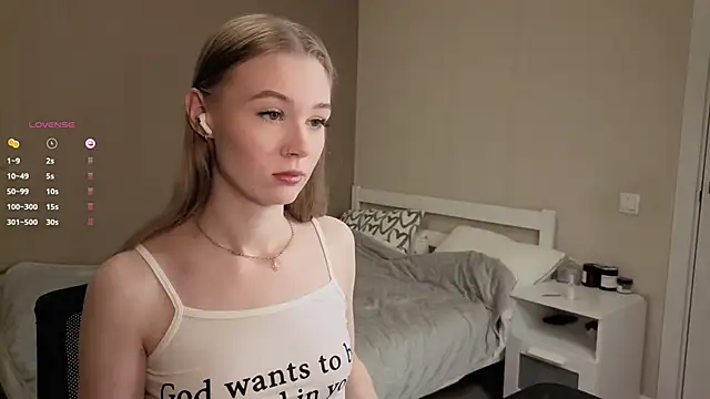 Sellina moon online show from April 2026 02:08:02 AM