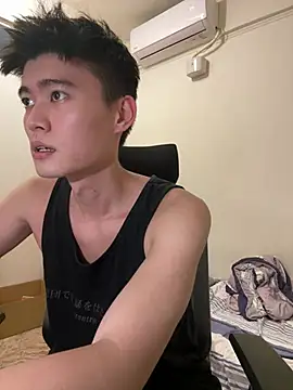 Snapshot of CalvinHY chatting on June 2026 04:02:01 PM CalvinHY online show from June 2026 04:02:01 PM