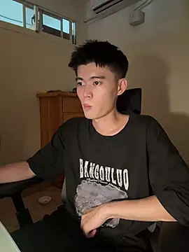 Snapshot of CalvinHY chatting on July 2026 03:29:01 AM CalvinHY online show from July 2026 03:29:01 AM