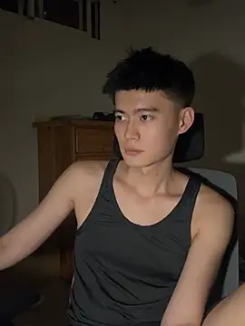 Snapshot of CalvinHY chatting on June 2026 08:41:02 PM CalvinHY online show from June 2026 08:41:02 PM