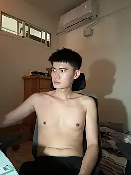 Snapshot of CalvinHY chatting on July 2026 10:42:01 PM CalvinHY online show from July 2026 10:42:01 PM