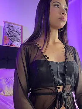 Miia coollins online show from April 2026 04:04:02 PM