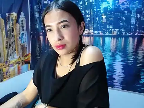 Itze Mua online show from March 2026 07:10:02 AM