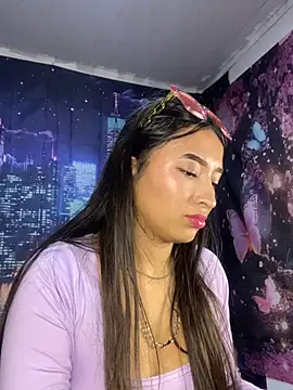 Itze Mua online show from March 2026 10:27:02 AM