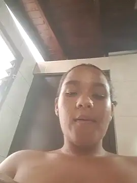 sofia-larson online show from April 2026 07:38:02 PM