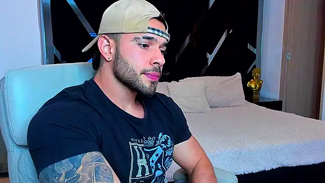 Raytorres online show from March 2026 10:07:02 PM