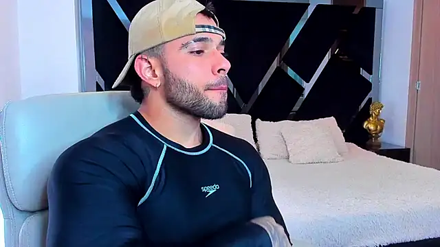 Raytorres online show from April 2026 08:00:02 PM