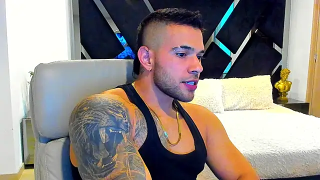 Raytorres online show from July 2026 12:22:01 AM