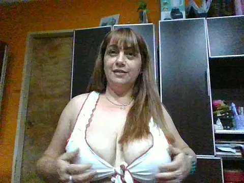 Snapshot of Jaz_sexy4 chatting on April 2026 01:20:02 AM Jaz sexy4 online show from April 2026 01:20:02 AM