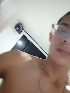 luis sanchez018 online show from May 2026 11:36:01 PM