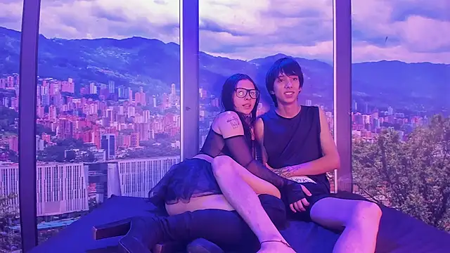 NickAndTylor online show from April 2026 01:40:01 PM